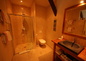 Une salle d'eau