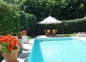 piscine avec Gloriette