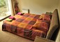 Chambre lit double et salle de bains privative